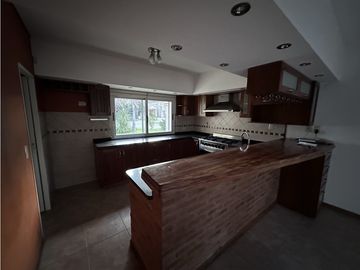 IMPORTANTE CASA EN LOS PUENTES!!!