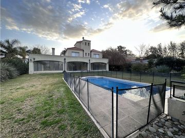 IMPORTANTE CASA EN LOS PUENTES!!!
