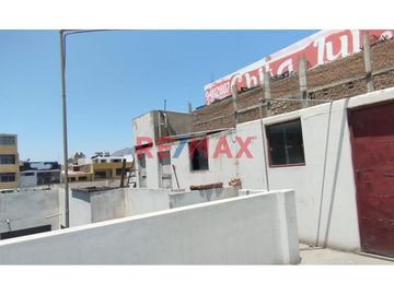 🌟 ¡Oportunidad única en Trujillo! 🌟

Descubre la casa ideal para tu familia o para un proyecto de inversión en la histórica y vibrante ciudad de Tru