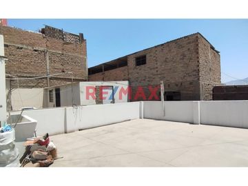 🌟 ¡Oportunidad única en Trujillo! 🌟

Descubre la casa ideal para tu familia o para un proyecto de inversión en la histórica y vibrante ciudad de Tru