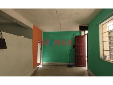 🌟 ¡Oportunidad única en Trujillo! 🌟

Descubre la casa ideal para tu familia o para un proyecto de inversión en la histórica y vibrante ciudad de Tru