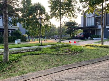 Dijual Tanah Hook Di Lokasi Strategis Di  Kebayoran Harmony