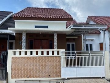 Dijual Rumah Pesan Bangun Desain Modern SHM Type 45 di Kudus