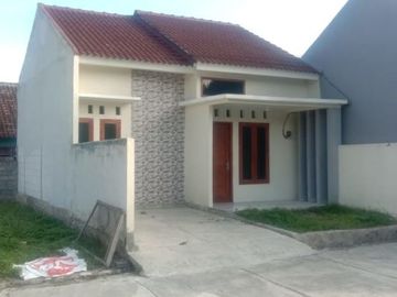 PALING LARIS RUMAH CANTIK & STRATEGIS HARGA MURAH 200 JUTA DI WONOSARI