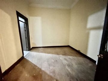 Casa en arriendo de 6 dorm. en Ñuñoa