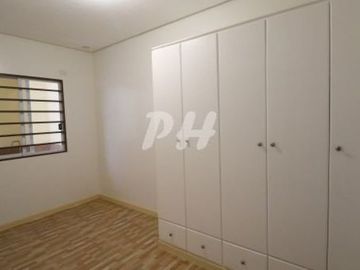 Classic Townhouse for Sale in Kamias near Mindanao Avenue PH1001