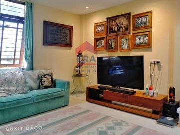 Rumah 2 Lantai Bukit Dago Utara