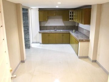 2 Storey House for Sale in Golden Glow North