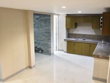 2 Storey House for Sale in Golden Glow North