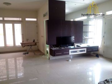 dijual cepat rumah dalam cluster elit bangunan kokoh mewah full furnish hook di Cileunyi Bandung | MARTINI