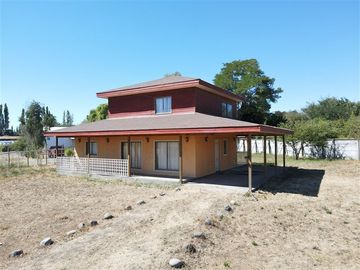 Parcela en Venta en Parcela Agrícola con gran casa, quincho, galpón camino a Pinto