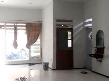 Dijual rumah 1.5lantai lebak permai utara