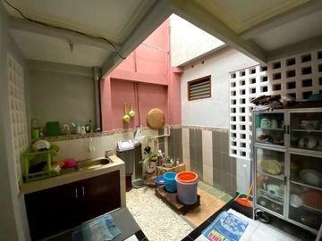 Dijual Rumah 2 Lantai Semi Furnished Super Strategis Segitiga Emas Yogyakarta