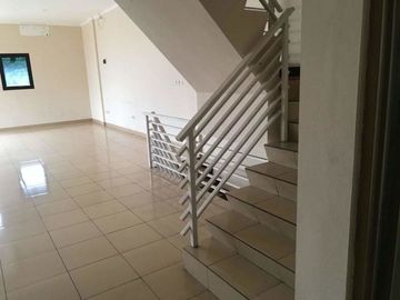 Ruko Sewa 2,5 Lantai Area Ledeng Sersan Bajuri Sukasari Bandung