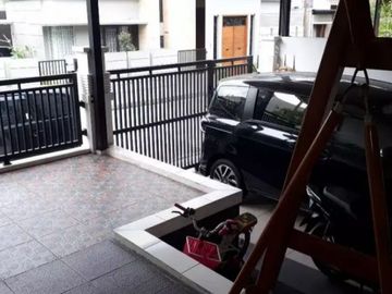 Rumah Dalam Perumahan Ciputat Siap Huni