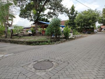 TANAH DIJUAL DEKAT ALUN-ALUN KIDUL JL. SALAKAN LEGALITAS SHM