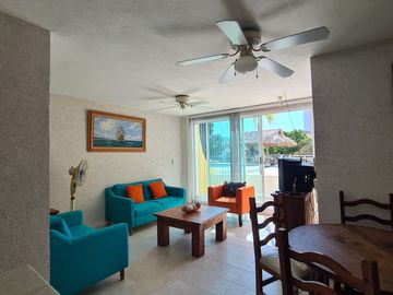 EN VENTA VILLA EN ACAPULCO DORADO FRACCIONAMIENTO LOMAS DEL MAR AMUEBLADA VISTA