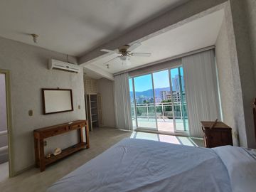 EN VENTA VILLA EN ACAPULCO DORADO FRACCIONAMIENTO LOMAS DEL MAR AMUEBLADA VISTA