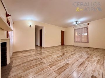 Casa en venta de 3 dorm. en Villa Alemana