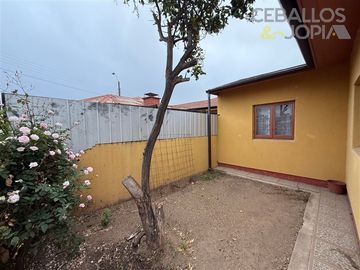 Casa en venta de 3 dorm. en Villa Alemana