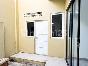 Dijual Cepat (Bu) Rumah Cantik Siap Huni di Kencana Loka BSD City