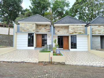 Luxury House in Semarang City with Mountain View