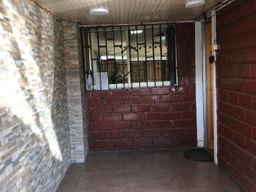 Casa en Venta en Calle Corta 829