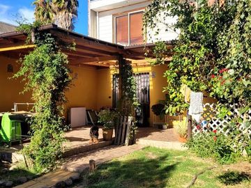 Casa en Venta en Villa Apumanque