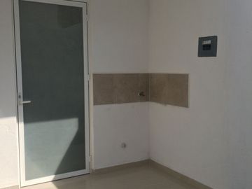 EN VENTA CASA EN BOSQUE SERENO RESERVA COUVET (NUEVA)  AL SUR PONIENTE