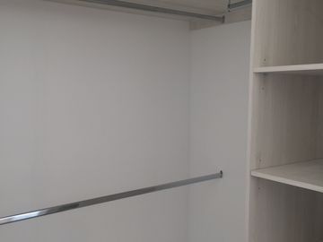 EN VENTA CASA EN BOSQUE SERENO RESERVA COUVET (NUEVA)  AL SUR PONIENTE