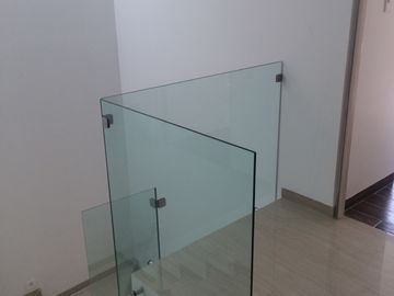 EN VENTA CASA EN BOSQUE SERENO RESERVA COUVET (NUEVA)  AL SUR PONIENTE