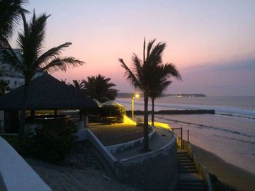 Venta de departamento en Manta semiamoblado vía la ruta del spondylus