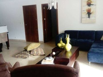 Venta de departamento en Manta semiamoblado vía la ruta del spondylus