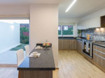 Venta de Residencia de 4 Recámaras con Roof Garden en Zibatá