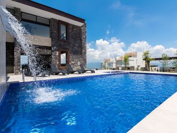 Venta de Residencia de 4 Recámaras con Roof Garden en Zibatá