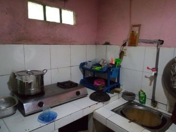 Ruko Strategis Komersil Pinggir Jalan Raya Kabupaten, Cisarua, Bandung Barat.