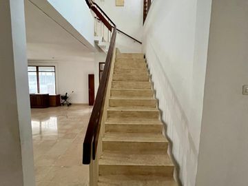 Rumah 2 LT Di Dharmawangsa, Kawasan Elite Di  Jaksel