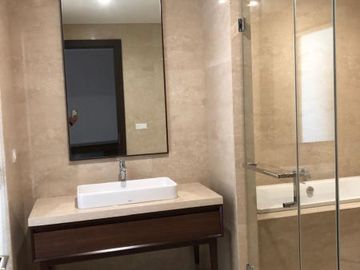 APARTEMEN PAKUBUWONO SPRING 2BR, 148 SQM BEST VIEW, FULL FURNISH (DISEWA)