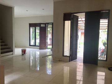 HOT SALE, Rumah Siap Huni di Emerald Bintaro Sektor 9 - 1399