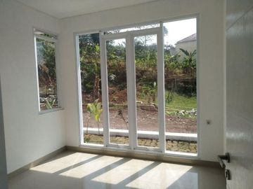 Rumah Nuansa Villa di Cikutra dkt Gasibu Bandung