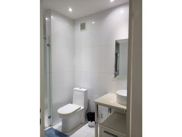 VENTA  APARTAMENTO AMOBLADO AVENIDA BALBOA VISTA AL MAR