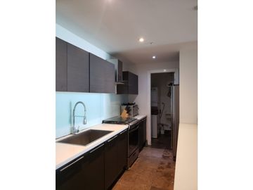 VENTA  APARTAMENTO AMOBLADO AVENIDA BALBOA VISTA AL MAR