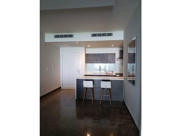 VENTA  APARTAMENTO AMOBLADO AVENIDA BALBOA VISTA AL MAR