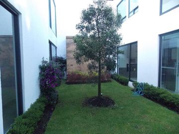 Casa en venta  en Club de Golf San Carlos, Metepec