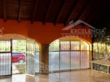 VENTA DE QUINTA EN LA COL. DEFENSORES DE PUEBLA .