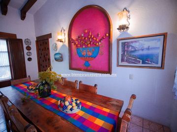 CASA EN VENTA EN TEQUISQUIAPAN CENTRO GALL