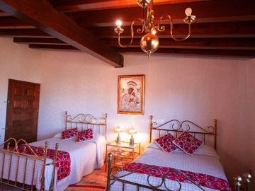 CASA EN VENTA EN TEQUISQUIAPAN CENTRO GALL