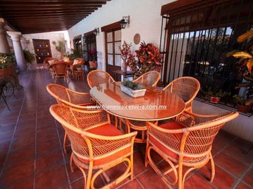 CASA EN VENTA EN TEQUISQUIAPAN CENTRO GALL