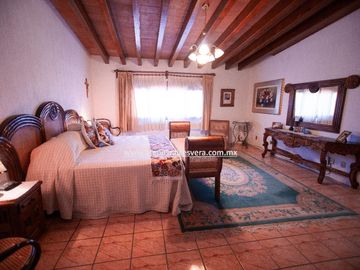 CASA EN VENTA EN TEQUISQUIAPAN CENTRO GALL