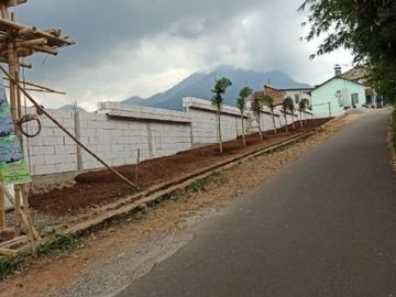 RUMAH DEKAT UPI CIBIRU 14 MENIT